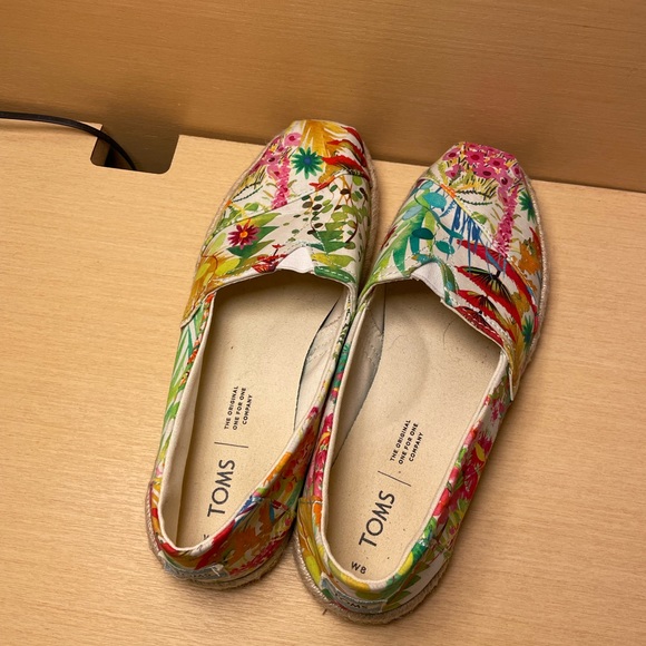 TOMS floral espadrilles - Picture 3 of 5